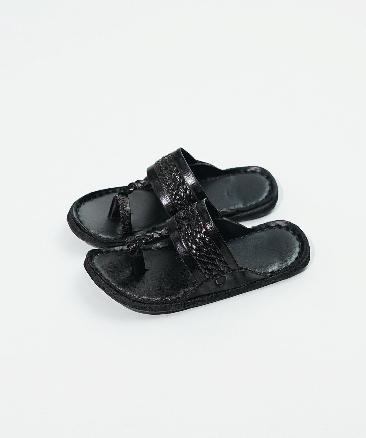 Leather chappal - Black